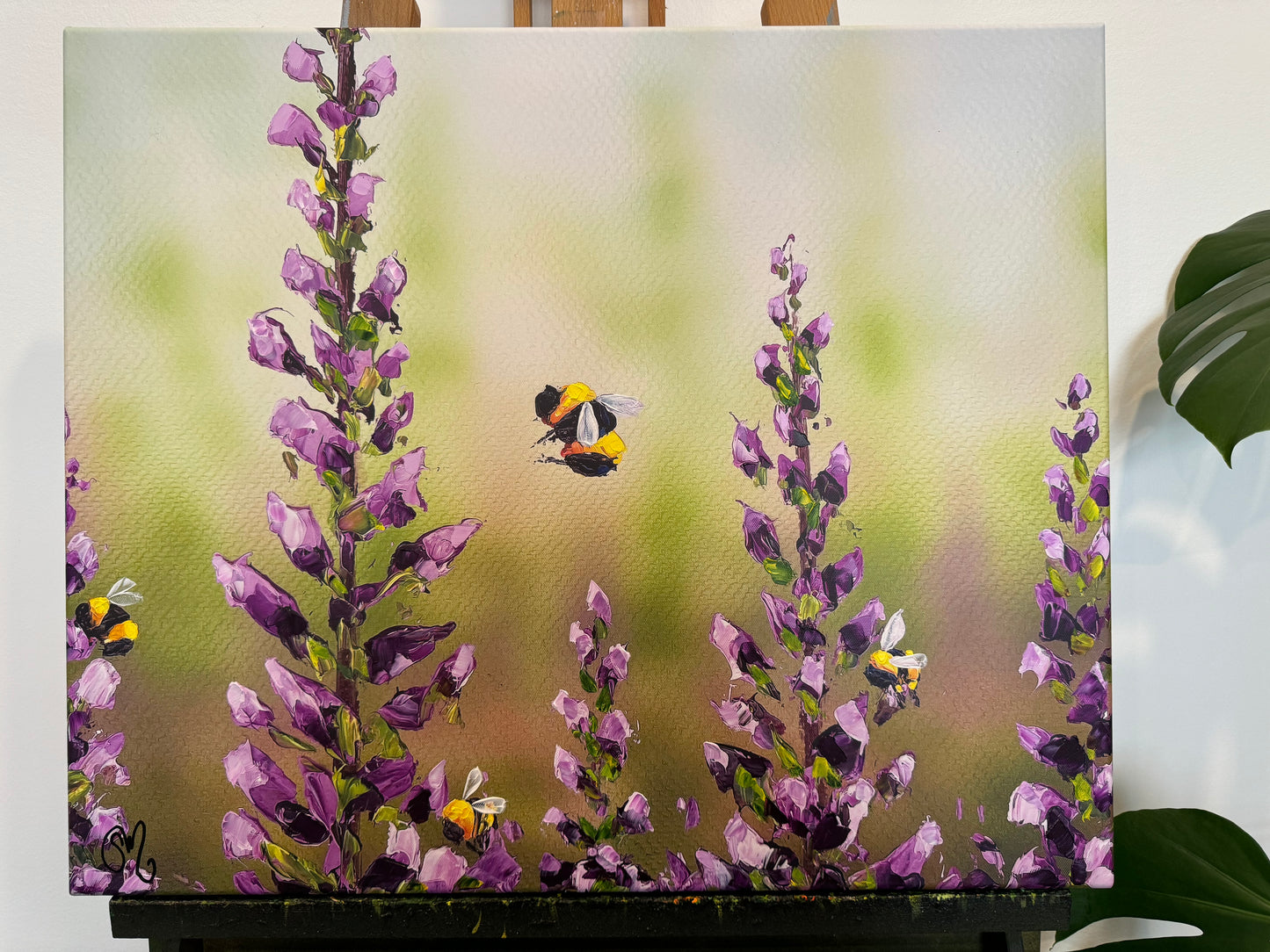 Bumblebee Delight 24”x20”